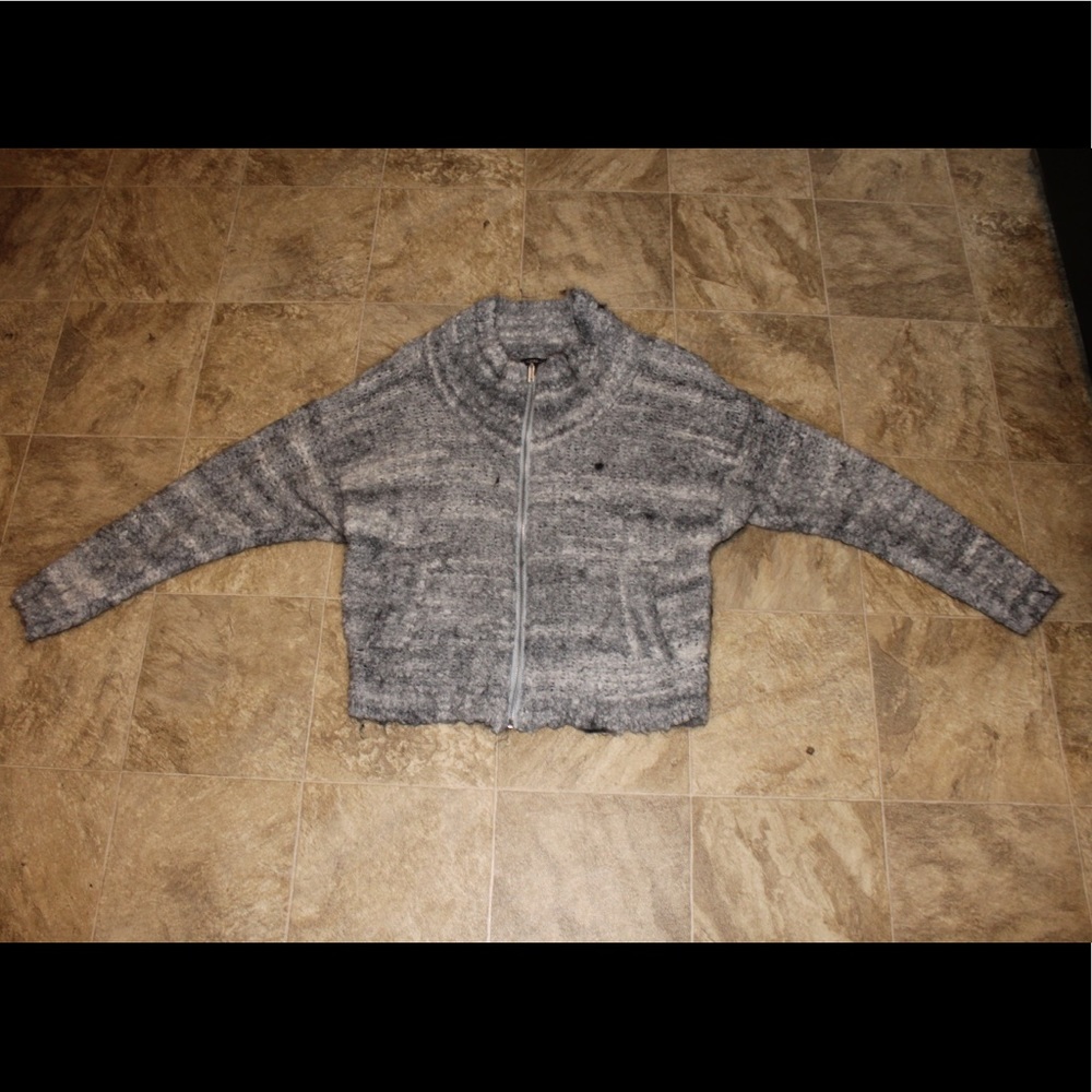 Sweater - Picture 3 of 4